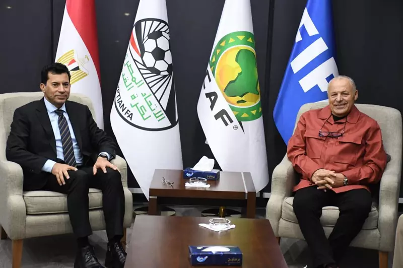 هاني أبوريدة وأشرف صبحي